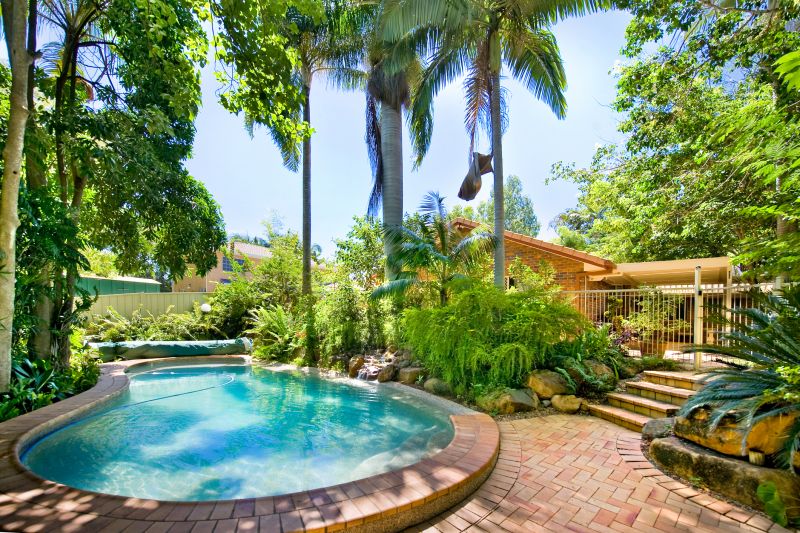 Outdoor Pool Paving